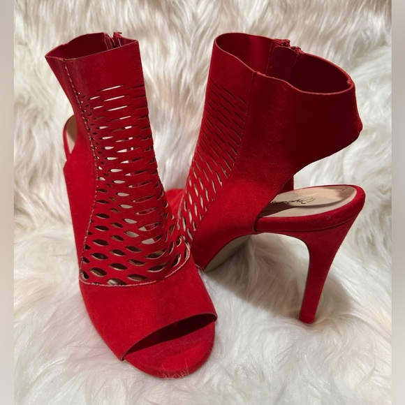 Qupid Red Sandals with Laser-Cut Design - Picture 1 of 10